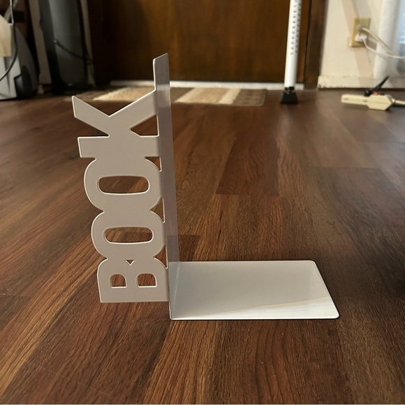 Bookend Metal White Heavy Duty - Picture 2 of 5
